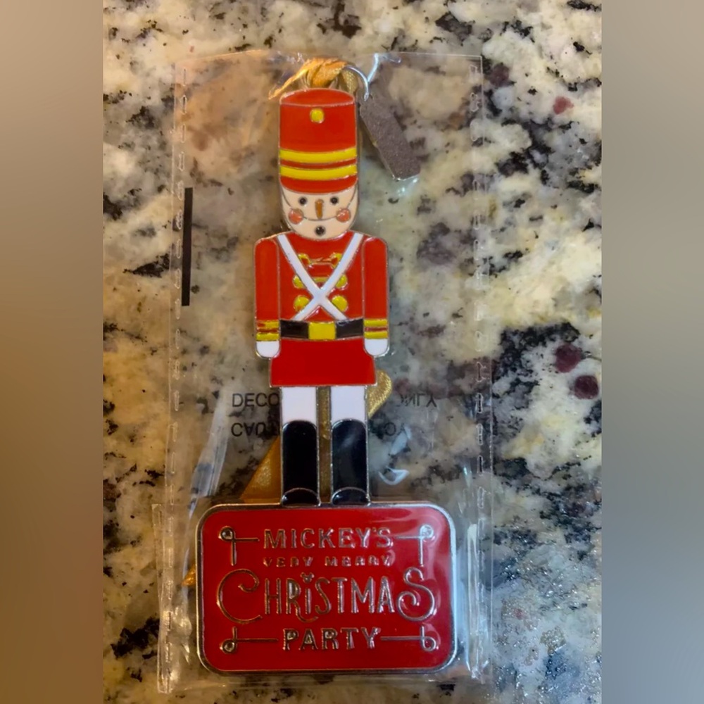 NEW 2023 DISNEY PARKS MICKEY'S  VERY MERRY CHRISTMAS PARTY TOY SOLDIER ORNAMENT